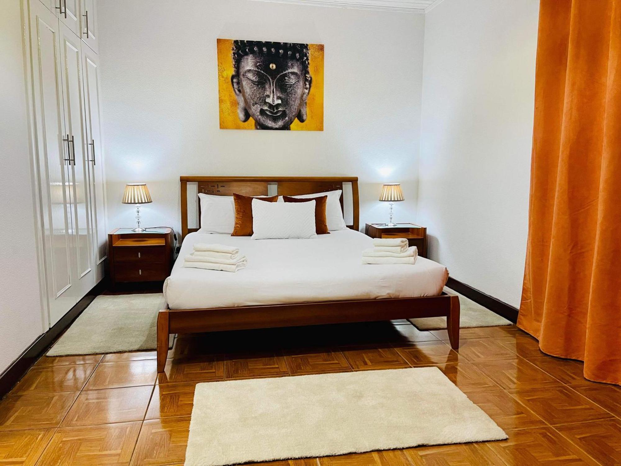 Hollywood Villa Campanário Extérieur photo
