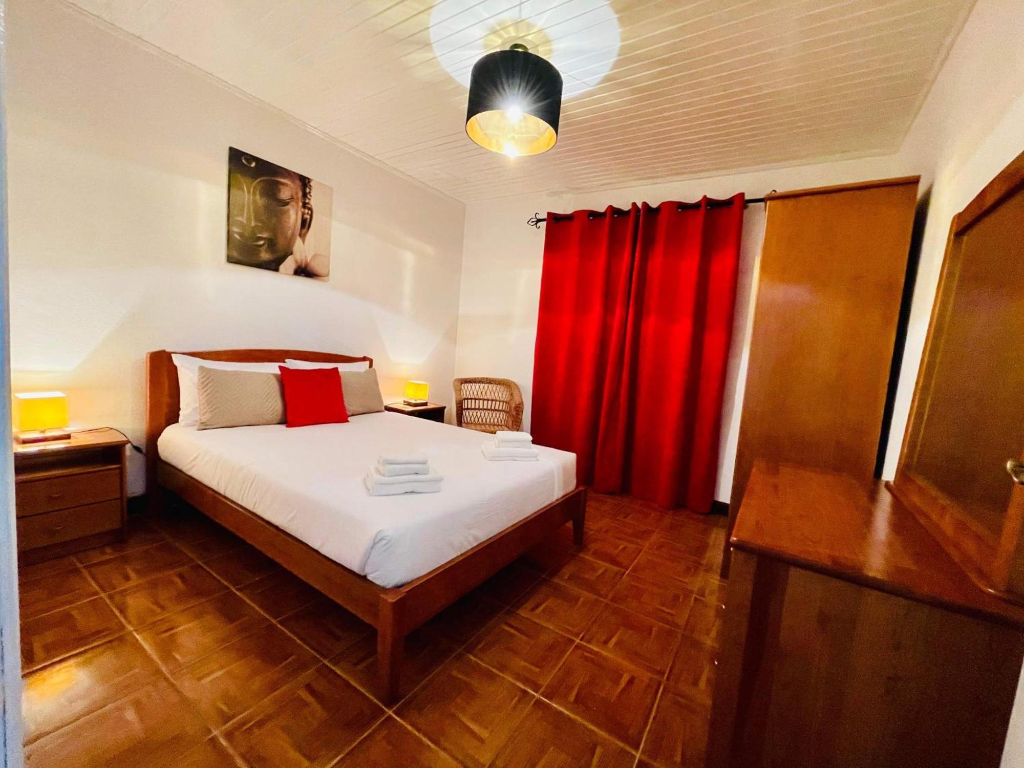 Hollywood Villa Campanário Extérieur photo